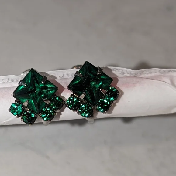 Vintage set emerald green bracelet and earrings - Picture 2 of 8